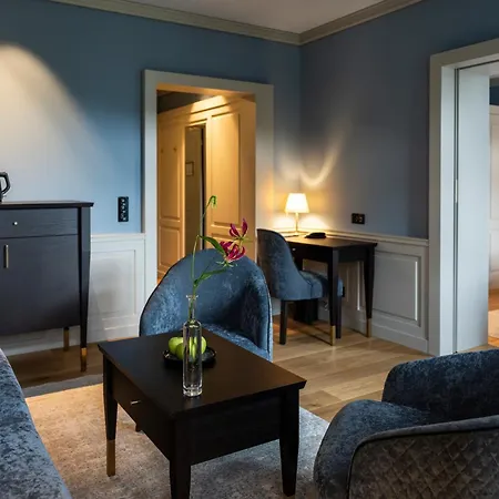 Hotel Cresta Palace Celerina St Moritz In And Out 4*