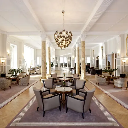 Cresta Palace Celerina St Moritz In And Out ホテル