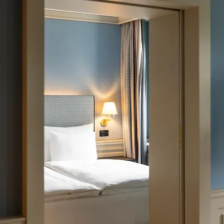 Cresta Palace Celerina St Moritz In And Out ホテル ツェエリーナ